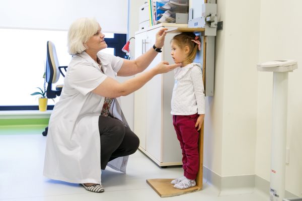 Klinika-Pediatrii-i-Endokrynologii-WUM-09-600x400